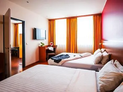 *** Hotel Comfort Hotel, Star Inn Muenchen Schwabing Německo